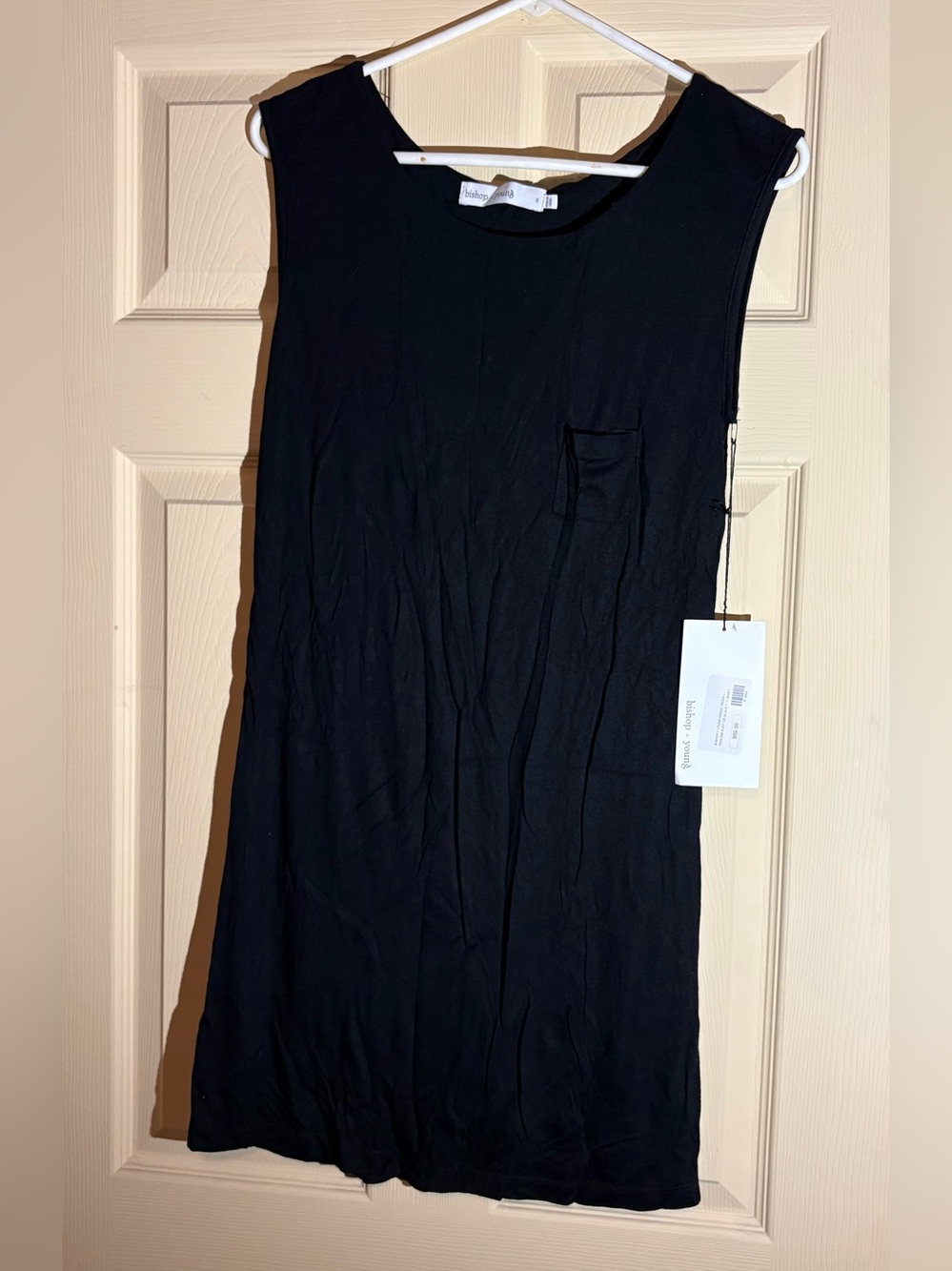 bishop + young Black Sleeveless Shift Dress